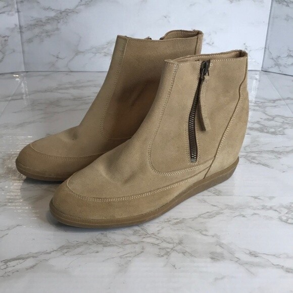 Maiden lane leather suede beige side zip up boots size 9 - Picture 1 of 12